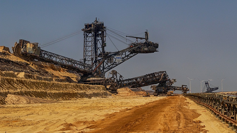 6 Types of Machines and Tools Used In the Mining Industry