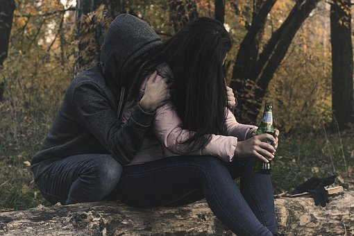 Dealing With Addiction: How Women Handle It Differently Than Men