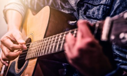 How to find a guitar and guitar lessons only for adults?