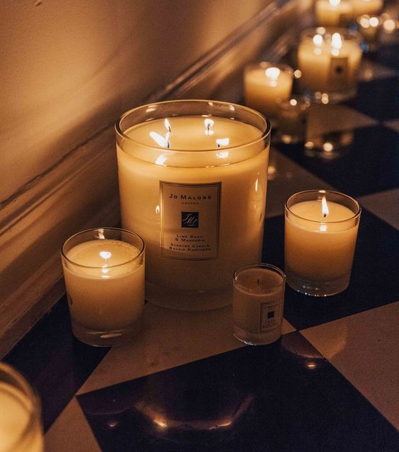 10 Reasons Why Everyone Should Have Scented Candles In Their Homes