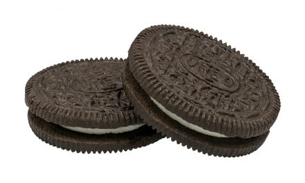 ARE OREOS VEGAN? FACTS TO KNOW ABOUT THESE COOKIES