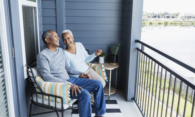 6 Ways to Redo Your Balcony on a Budget